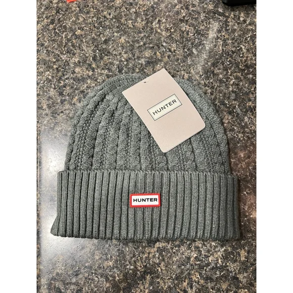 New HUNTER Logo Cable Knit Beanie - Picture 4 of 6